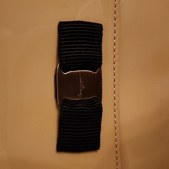 Salvatore Ferragamo wallet - Picture 2 of 13